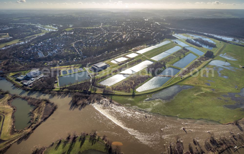 Aerial image Essen - Shore areas with flooded by flood level riverbed the Ruhr in the district Steele in Essen at Ruhrgebiet in the state North Rhine-Westphalia, Germany