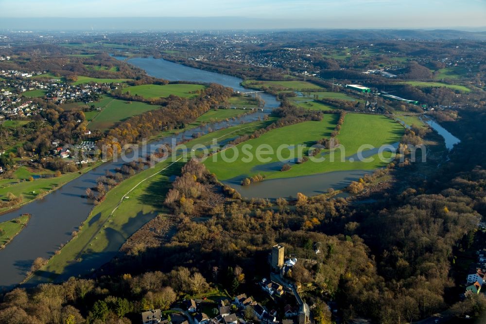 Aerial image Hattingen Winz - Shore areas with flooded by flood level riverbed of Ruhr in Hattingen Winz in the state North Rhine-Westphalia