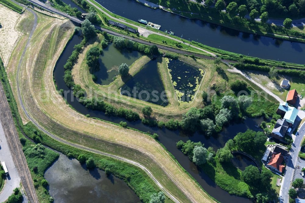 Lauenburg Elbe from above - Shore areas of the reinforced by flood protection dam riverbed course of Stecknitz in Lauenburg Elbe in the state Schleswig-Holstein