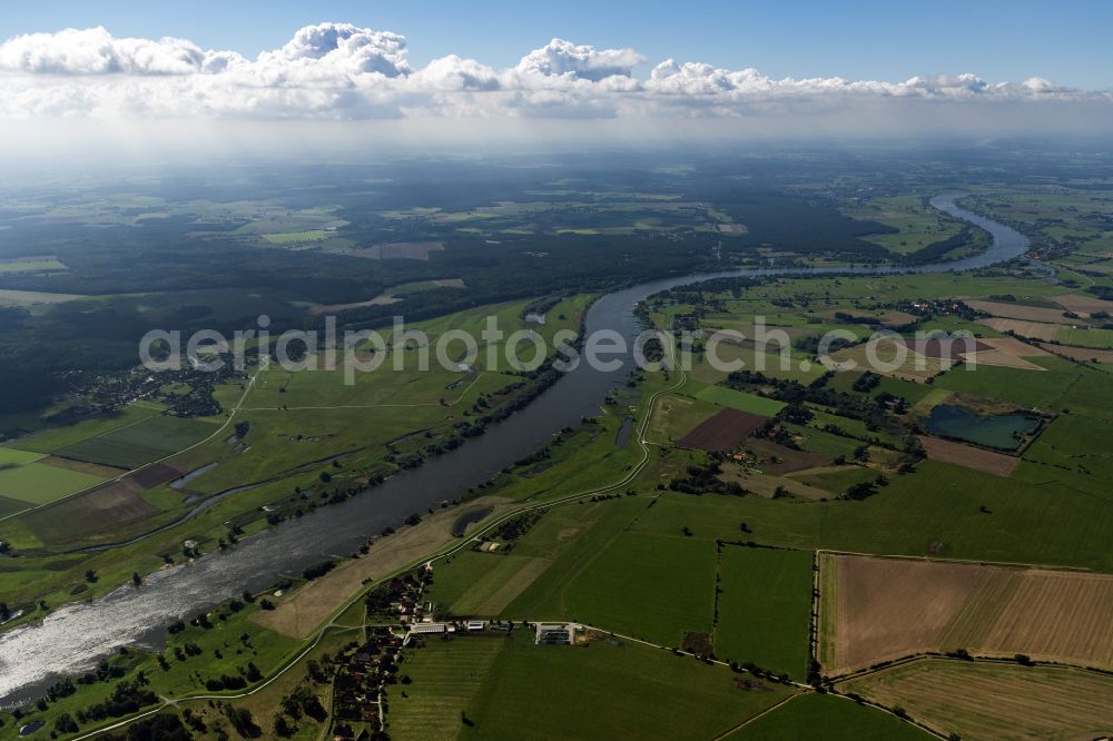 Aerial image Amt Neuhaus - Curved loop of the riparian zones on the course of the river Elbe in Amt Neuhaus in the state Lower Saxony, Germany