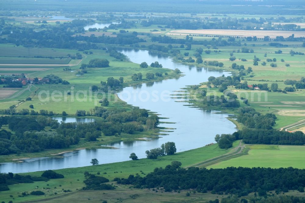 Aerial image Glindenberg - Curved loop of the riparian zones on the course of the river Elbe in Glindenberg in the state Saxony-Anhalt, Germany