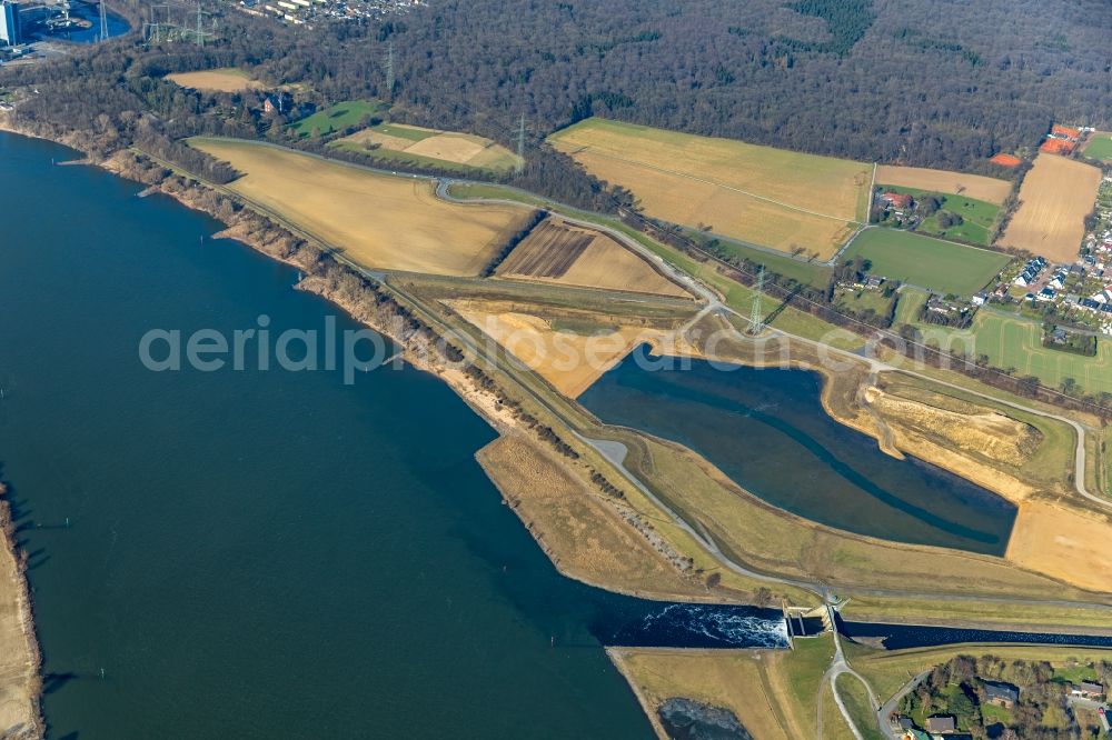 Dinslaken from above - Riparian areas along the river mouth of the Rhine - Emscher river in the district Eppinghoven in Dinslaken in the state North Rhine-Westphalia, Germany