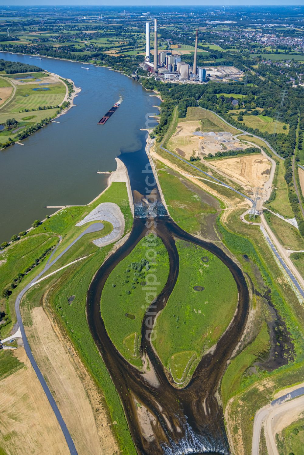 Aerial image Dinslaken - Riparian areas along the river mouth of the Rhine - Emscher river in the district Eppinghoven in Dinslaken in the state North Rhine-Westphalia, Germany