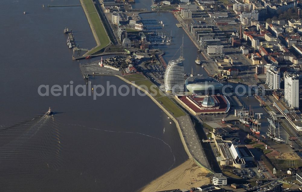 Bremerhaven from above - Riparian areas along the river mouth der Geeste to Weser in Bremerhaven in the state Bremen