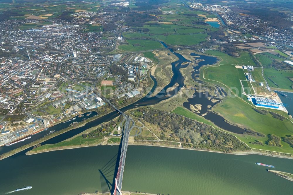 Aerial image Wesel - Riparian areas along the river mouth of Lippe in Wesel in the state North Rhine-Westphalia, Germany