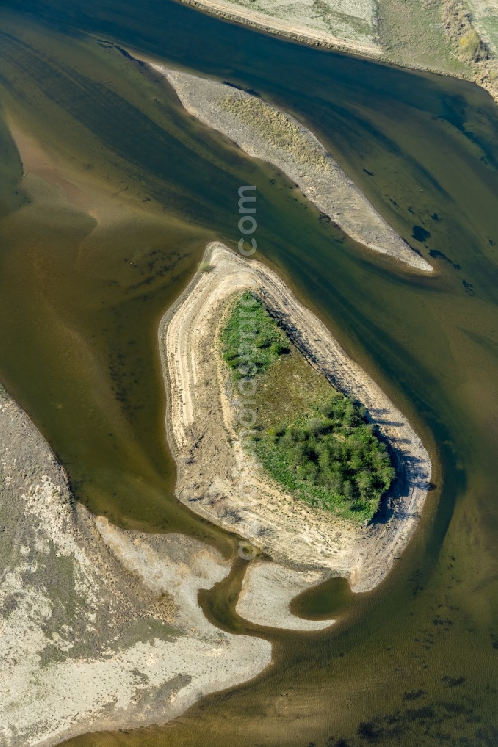 Wesel from above - Riparian areas along the river mouth of Lippe in Wesel in the state North Rhine-Westphalia, Germany