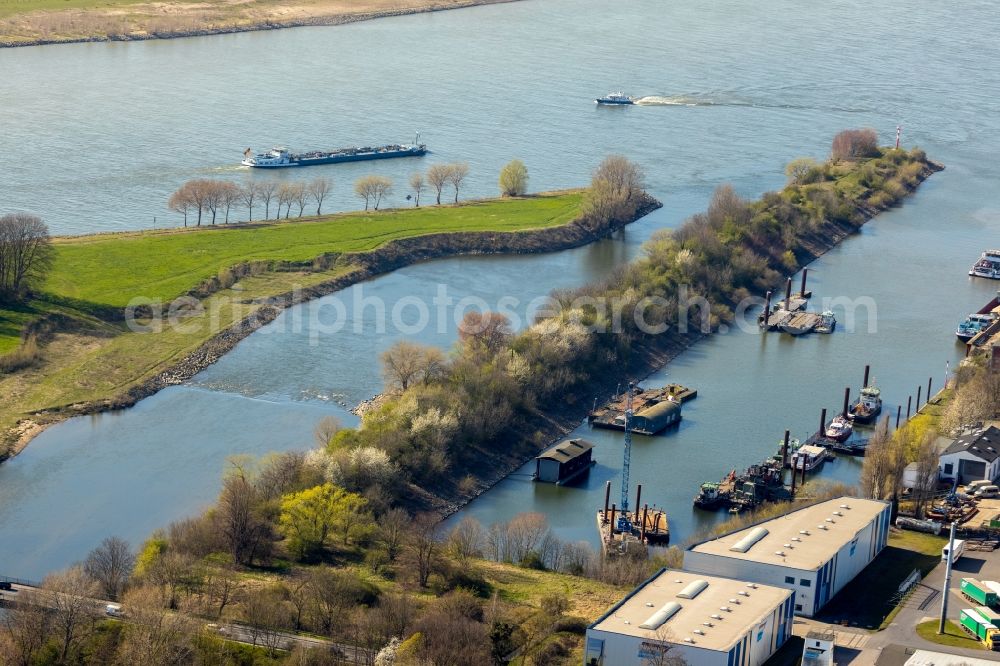 Aerial image Wesel - Riparian areas along the river mouth of Lippe in Wesel in the state North Rhine-Westphalia, Germany