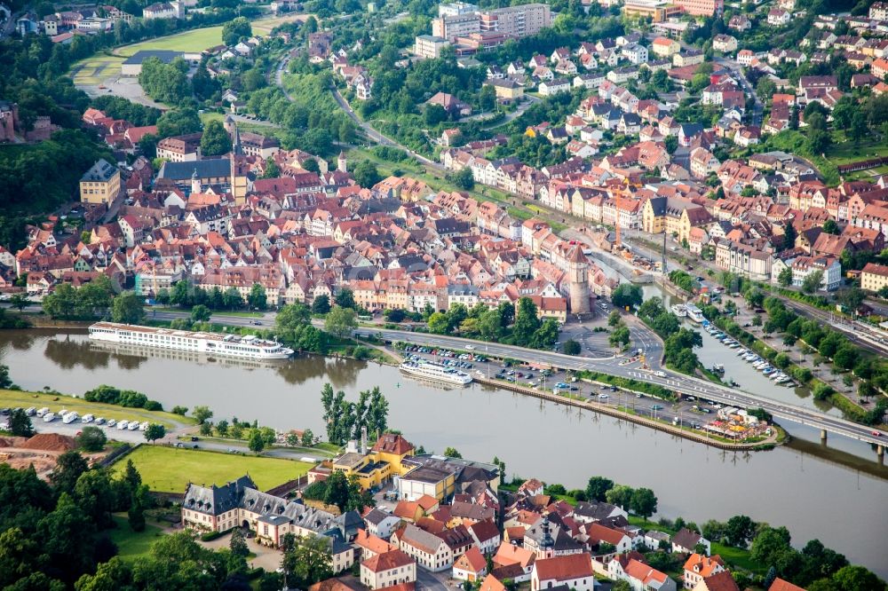 Aerial photograph Wertheim - Riparian areas along the river mouth of Tauber into Main in Wertheim in the state Baden-Wurttemberg, Germany