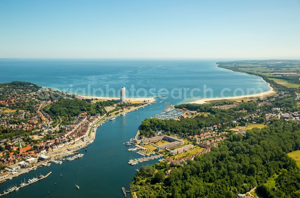 Lübeck from above - Riparian areas along the river mouth der Trave zur Ostsee in Luebeck in the state Schleswig-Holstein