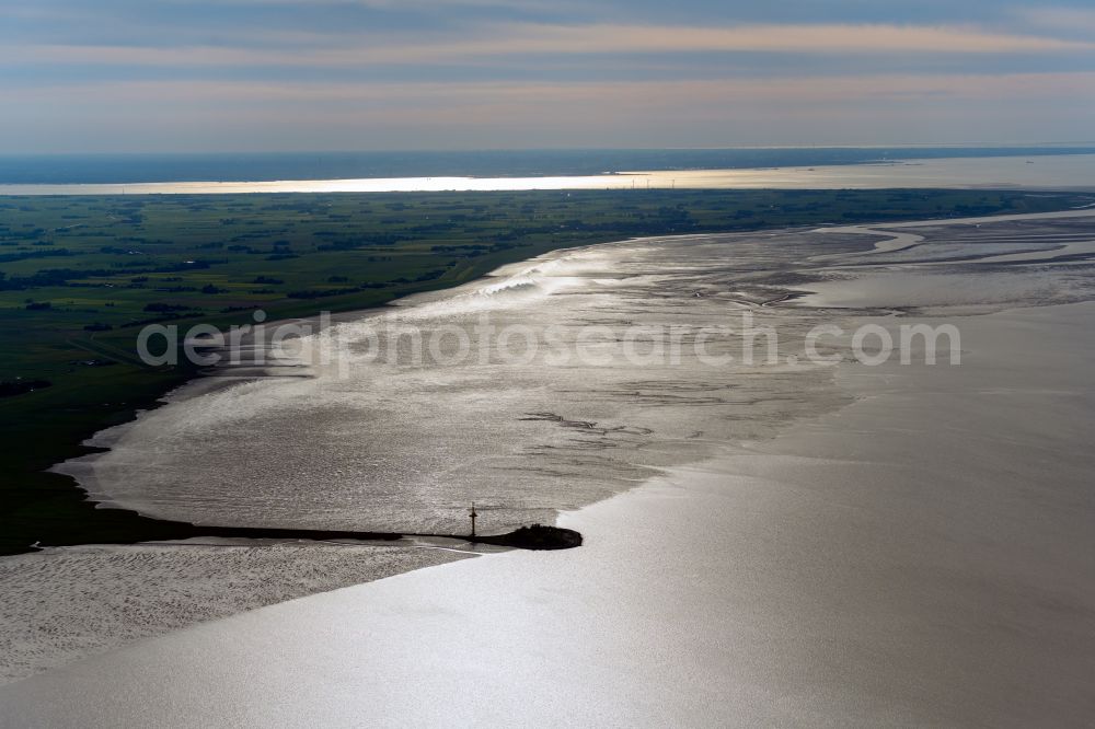 Bremerhaven from the bird's eye view: Riparian areas along the river mouth of Weser in die Nordsee in Bremerhaven in the state Bremen, Germany