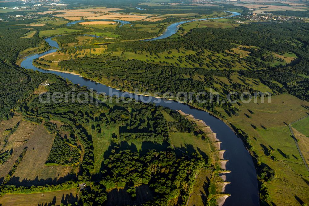 Aerial image Rosslau Elbe - Riparian areas on the course of the Elbe near Rosslau in the state Saxony-Anhalt, Germany