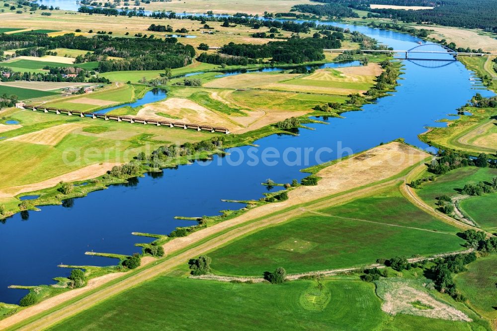 Aerial image Dömitz - Riparian zones on the course of the river Elbe in Doemitz in the state Mecklenburg - Western Pomerania, Germany