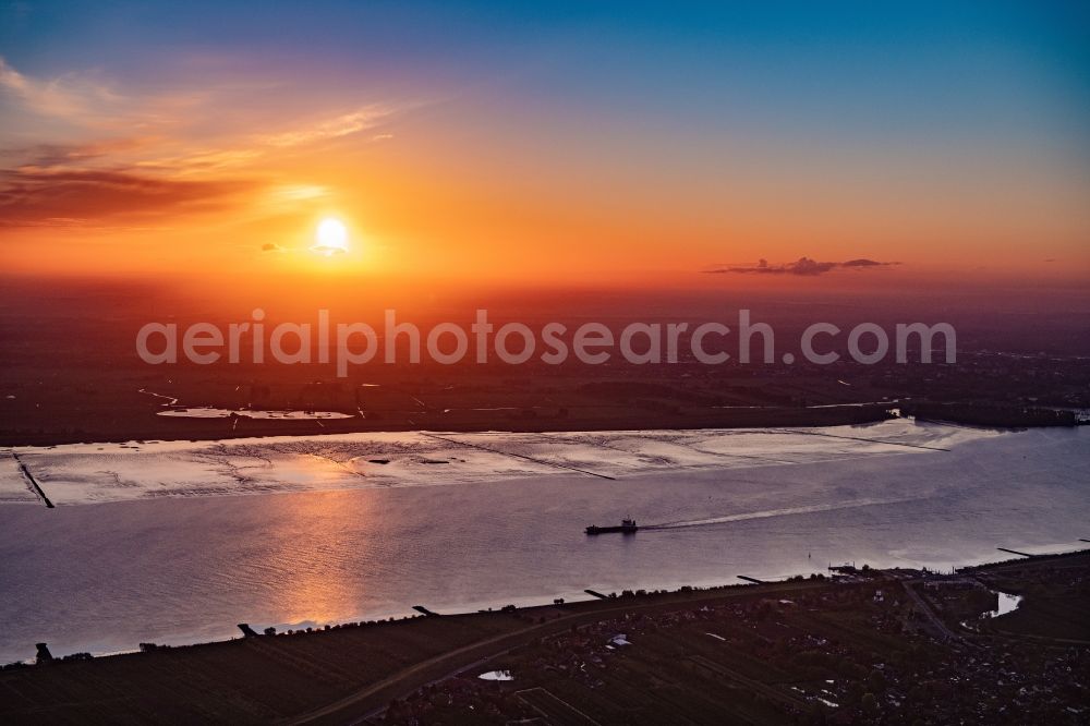 Grünendeich from above - Riparian zones on the course of the river of the River Elbe in Gruenendeich in the state Lower Saxony, Germany