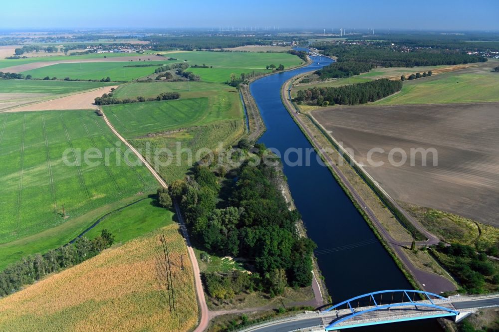 Aerial image Ihleburg - Riparian zones on the course of the river Elbe-Havel-Kanal in Ihleburg in the state Saxony-Anhalt, Germany