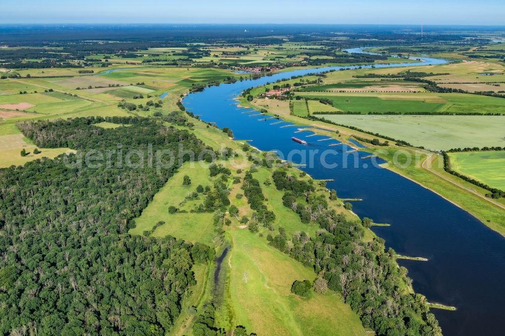 Aerial image Lütkenwisch - Riparian zones on the course of the river Elbe in Luetkenwisch in the state Brandenburg, Germany