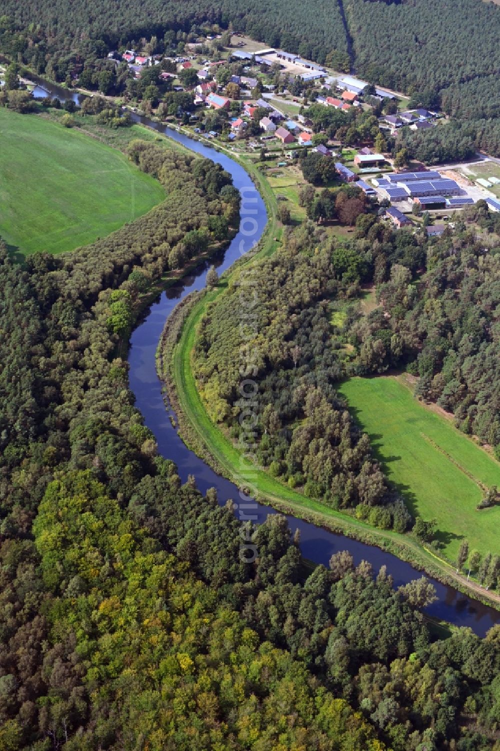 Aerial photograph Damm - Riparian zones on the course of the river of Elde in Damm in the state Mecklenburg - Western Pomerania, Germany