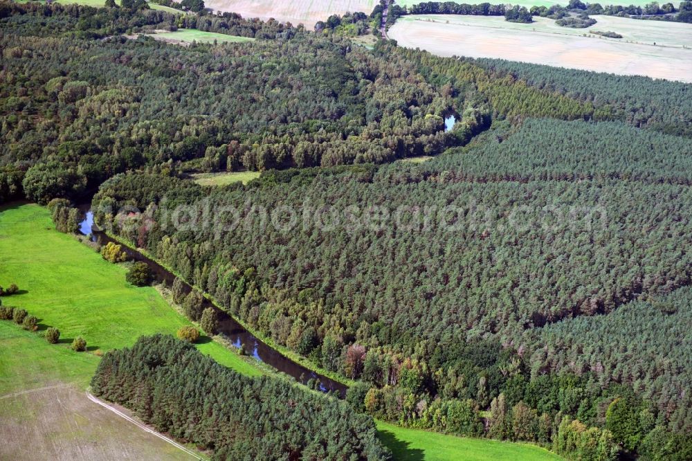 Möderitz from the bird's eye view: Riparian zones on the course of the river of Elde in Moederitz in the state Mecklenburg - Western Pomerania, Germany