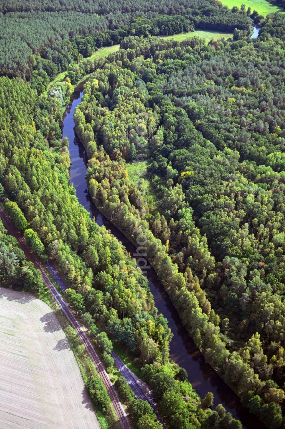 Aerial photograph Möderitz - Riparian zones on the course of the river of Elde in Moederitz in the state Mecklenburg - Western Pomerania, Germany