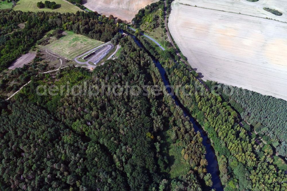 Möderitz from the bird's eye view: Riparian zones on the course of the river of Elde in Moederitz in the state Mecklenburg - Western Pomerania, Germany