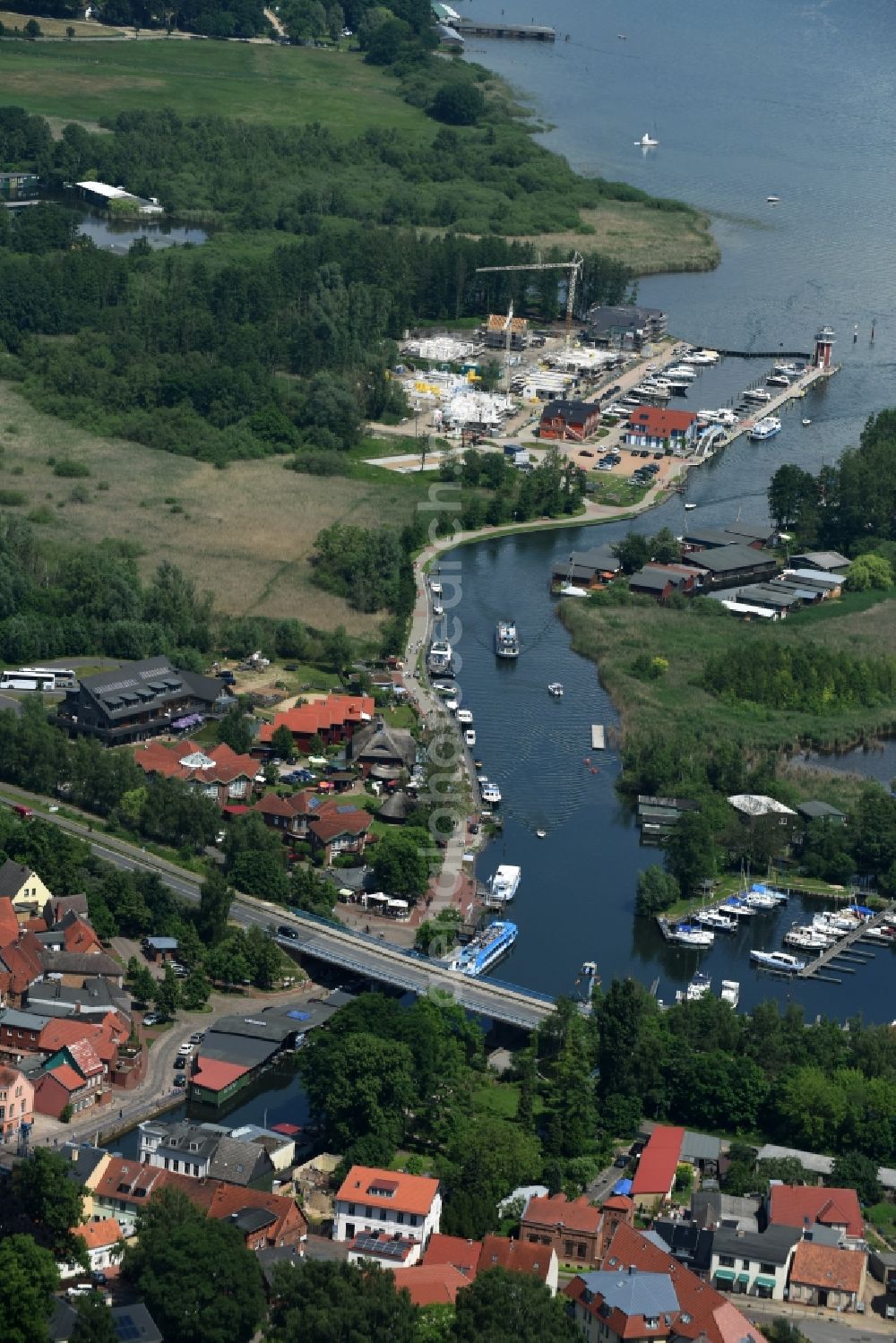 Aerial photograph Plau am See - Riparian zones on the course of the river Elde in Plau am See in the state Mecklenburg - Western Pomerania