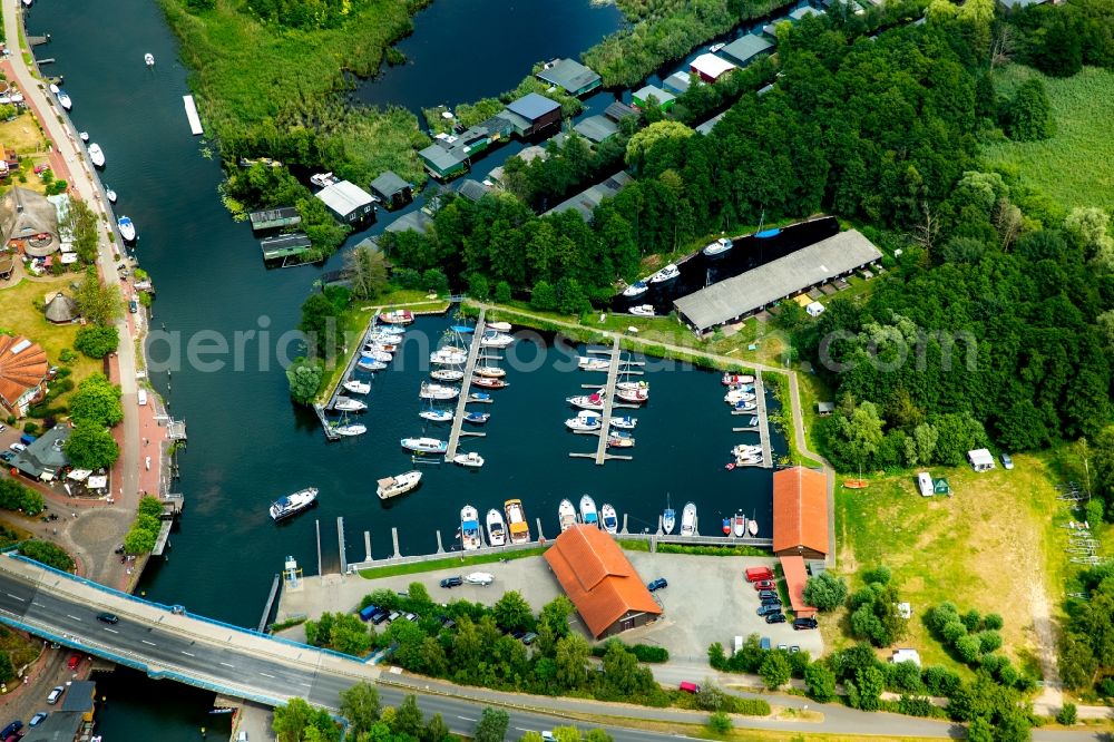 Aerial photograph Plau am See - Riparian zones on the course of the river Elde in Plau am See in the state Mecklenburg - Western Pomerania