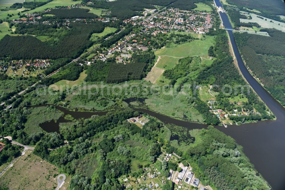 Wusterwitz from the bird's eye view: Course of the river Die Fahrt between Kirchmoeser and Wusterwitz in the state of Brandenburg. The river connects the lakes Wendsee in the North and Grosser Wusterwitzer See in the South. View from the East to Wusterwitz. Elbe-Havel-Canal takes its course in the North of the town