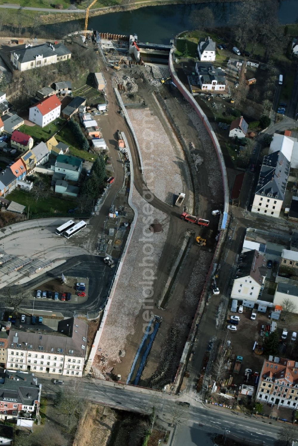 Döbeln from above - Expansion and securing construction sites to the shore areas of the river course of Flutmulde in Doebeln in Saxony