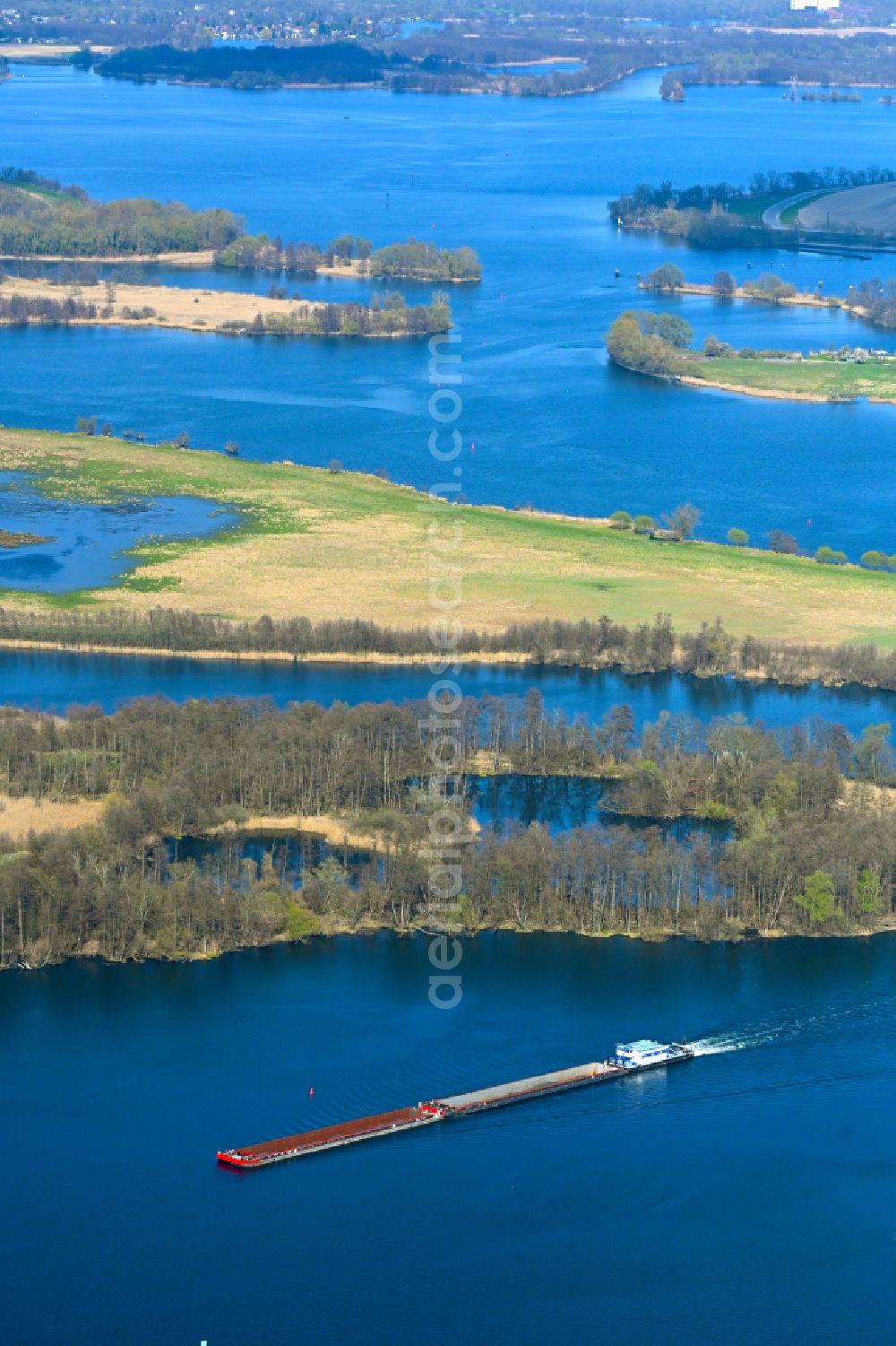 Groß Kreutz (Havel) from above - Riparian areas on the Havel river with Havel lakes in Deetz in the state Brandenburg, Germany