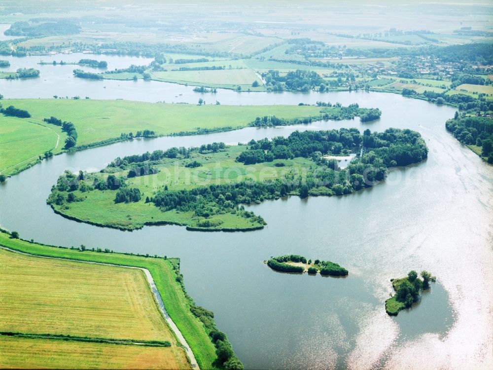 Aerial image Groß Kreutz (Havel) - Riparian zones on the course of the river der Havel in Gross Kreutz (Havel) in the state Brandenburg