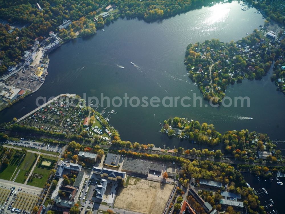 Potsdam from above - Riparian zones on the course of the river Havel at the Neustaedter Havelbucht in Potsdam in the state Brandenburg