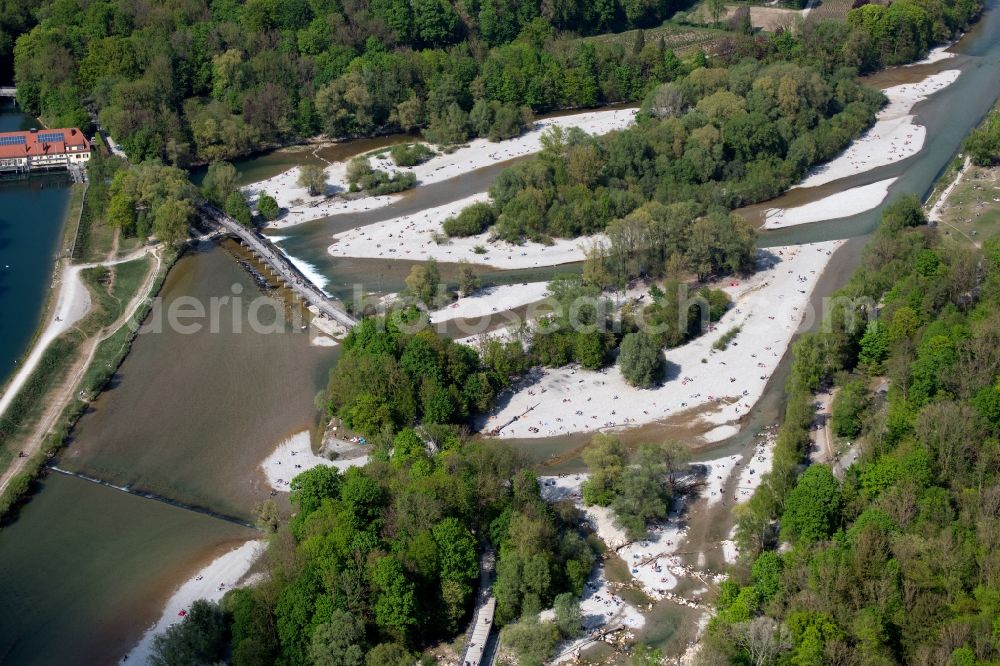 München from above - Riverside areas on the course of the river Isar am Flaucher in the district Sendling in Munich in the state Bavaria, Germany