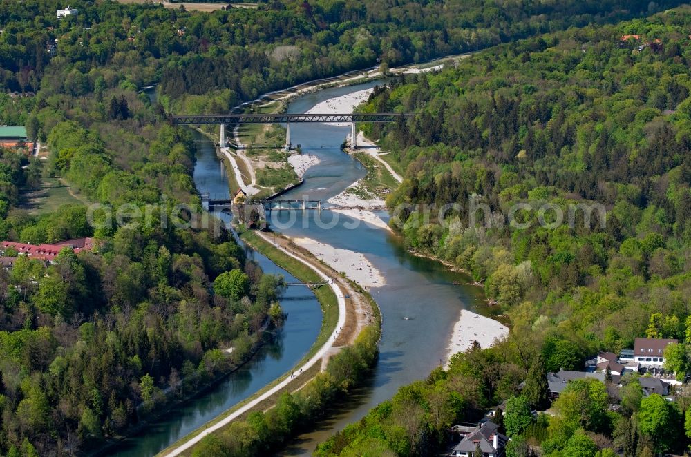 Aerial image Großhesselohe - Shore areas on the course of the Isar river with Isarwerk Canal and Grosshesseloher Bridge in Grosshesselohe in the state Bavaria, Germany