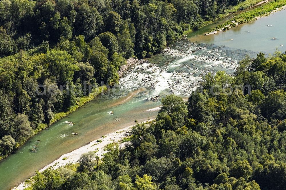 Aerial image München - Riparian zones on the course of the river of the river Isar in Munich in the state Bavaria, Germany