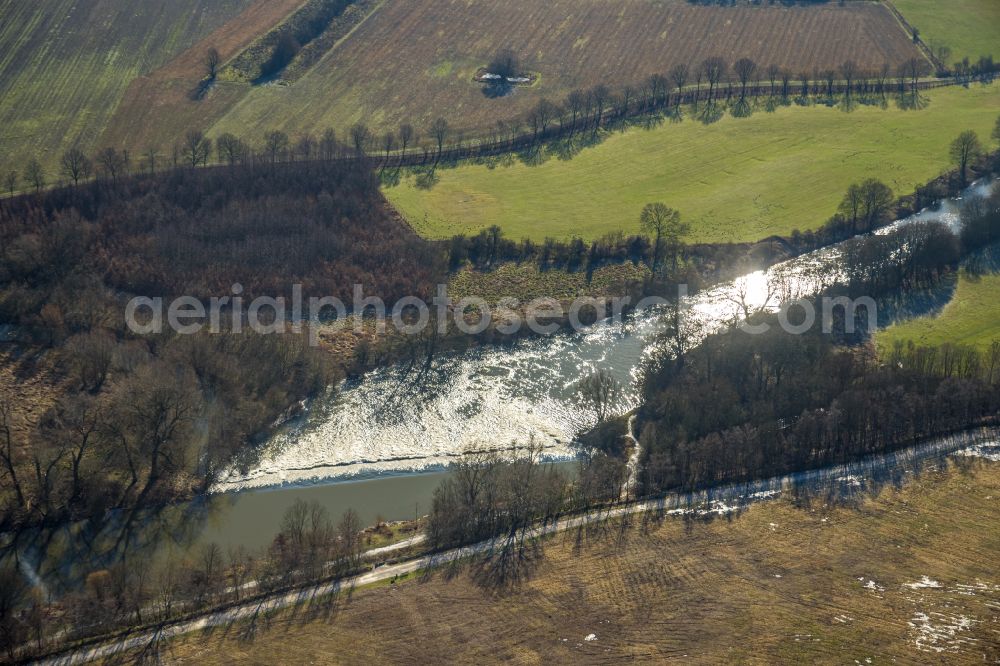 Aerial photograph Werne - Riparian areas on the course of the Lippe river with a natural weir in Werne in the Ruhr area in the state of North Rhine-Westphalia, Germany