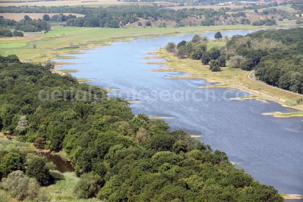 Aerial image Frankfurt (Oder) - Riparian zones on the course of the river der Oder - Odra in Frankfurt (Oder) in the state Brandenburg