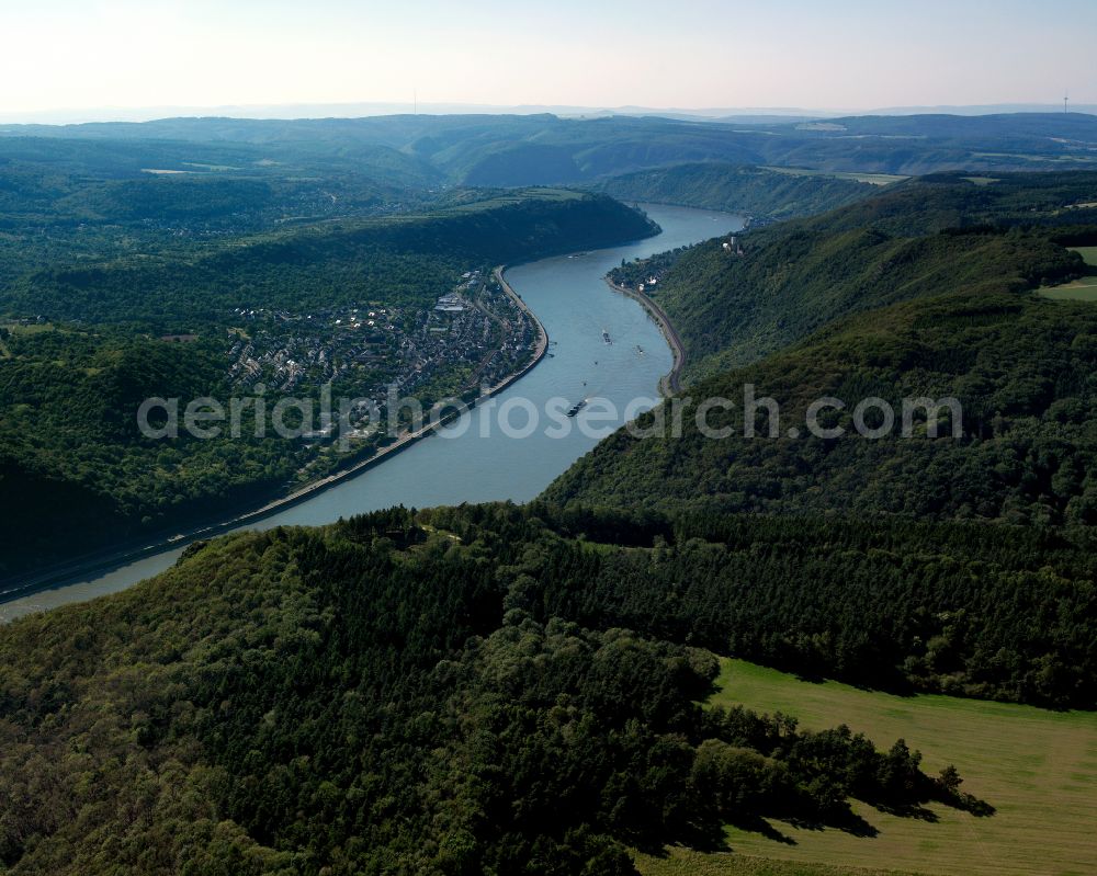 Aerial image Bad Salzig - Riparian zones on the course of the river of the Rhine river in Bad Salzig in the state Rhineland-Palatinate, Germany