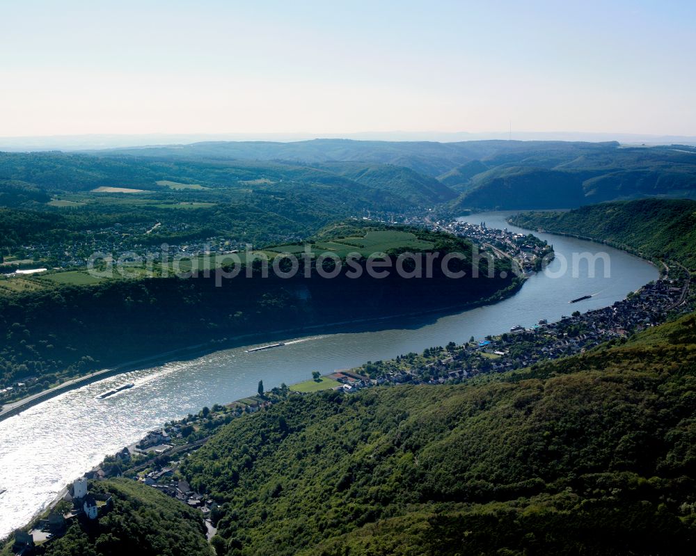 Aerial photograph Boppard - Riparian zones on the course of the river of the Rhine river in Boppard in the state Rhineland-Palatinate, Germany