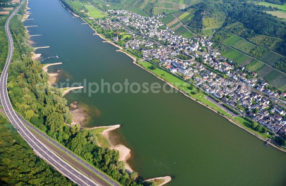 Aerial photograph Leutesdorf - Riparian zones on the course of the river of the Rhine river in Leutesdorf in the state Rhineland-Palatinate, Germany