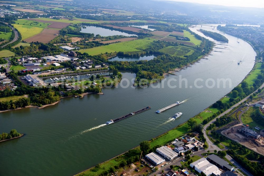 Neuwied from above - Riparian zones on the course of the river of the Rhine river in Neuwied in the state Rhineland-Palatinate, Germany