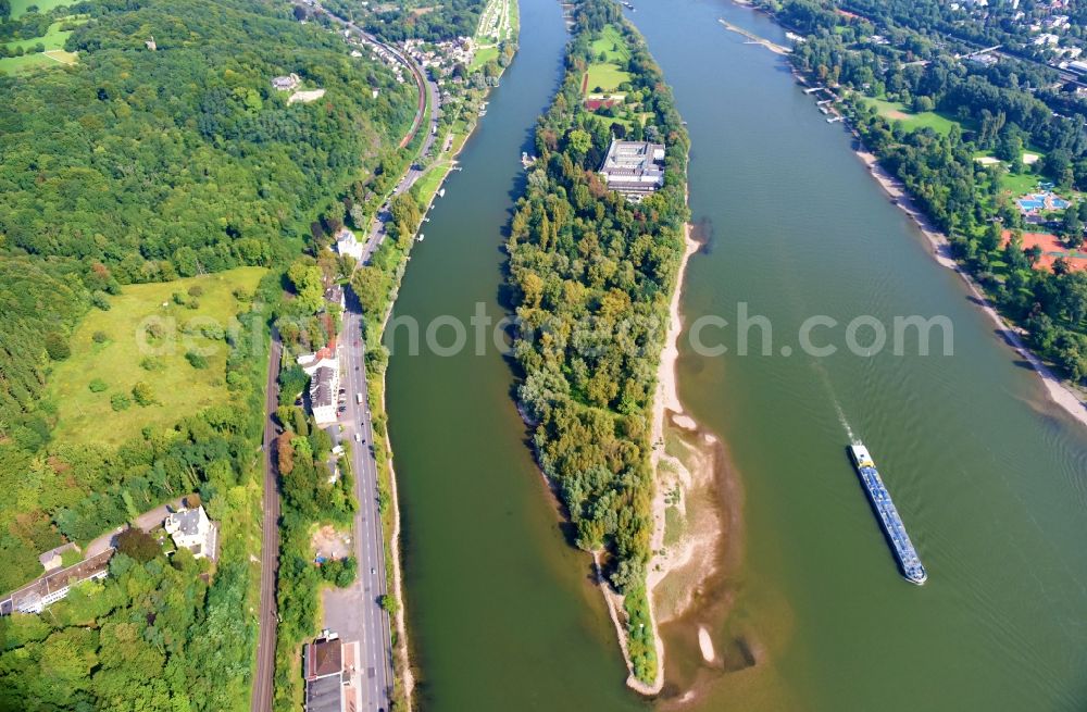 Aerial image Rolandseck - Riparian zones on the course of the river of the Rhine river in Rolandseck in the state Rhineland-Palatinate, Germany