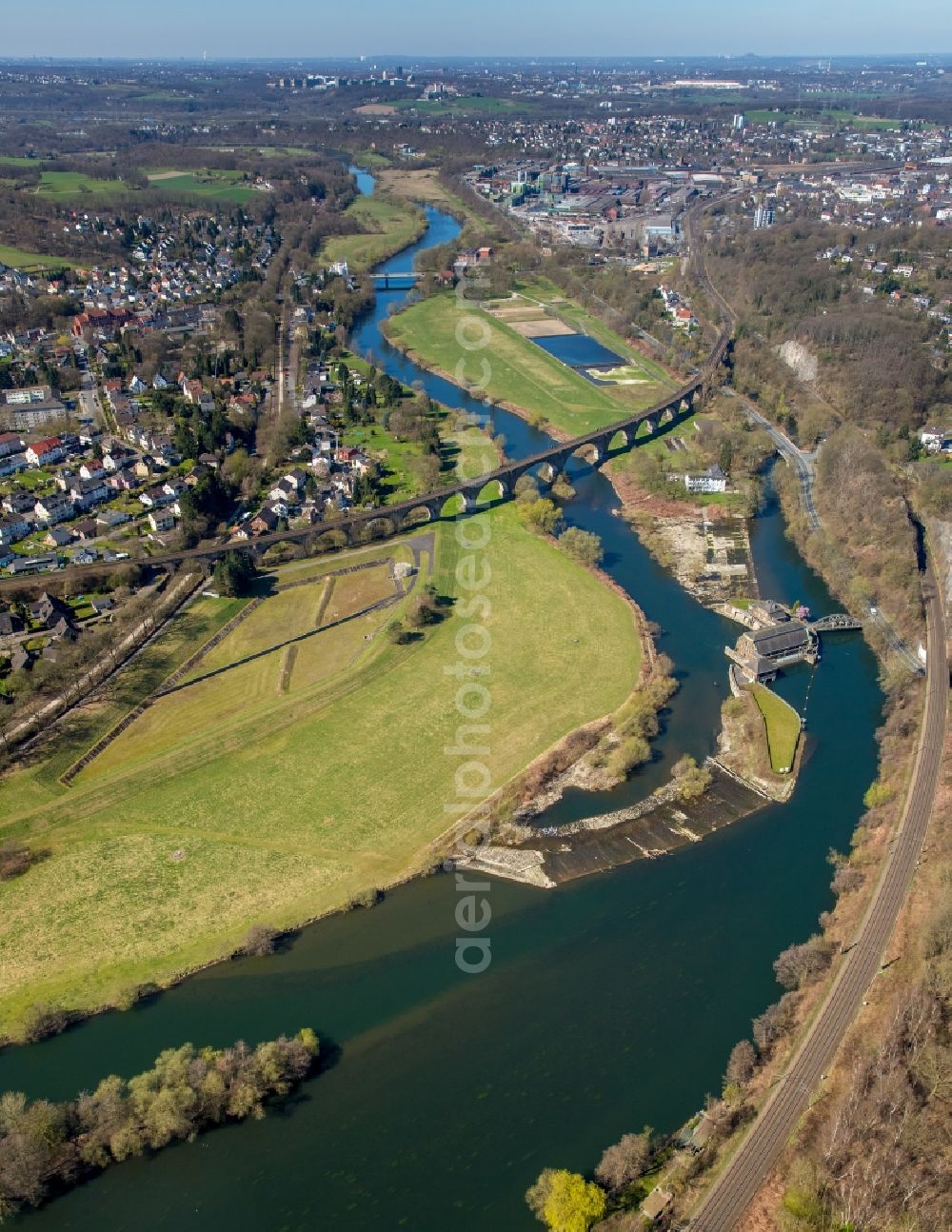 Witten from above - Riparian zones on the course of the river the Ruhr in the district Bommern in Witten in the state North Rhine-Westphalia