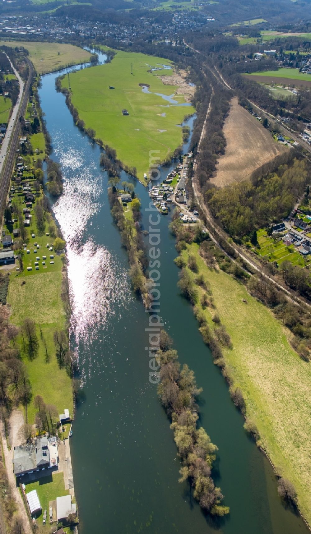 Witten from the bird's eye view: Riparian zones on the course of the river the Ruhr in the district Bommern in Witten in the state North Rhine-Westphalia