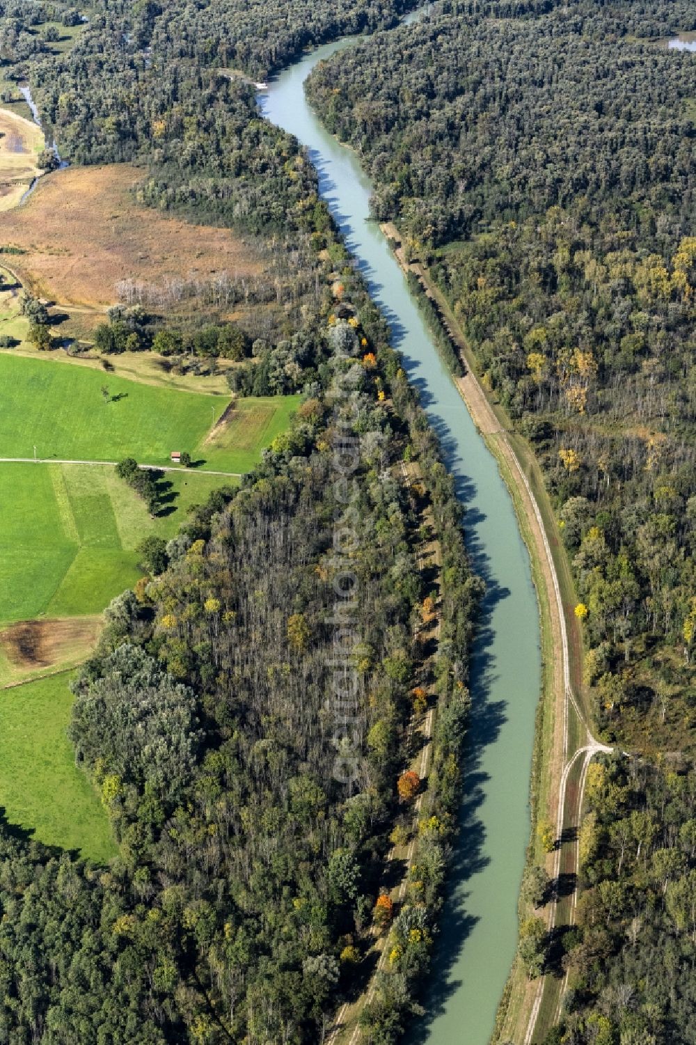 Aerial image Übersee - Riparian zones on the course of the river of Tiroler Ache in Uebersee in the state Bavaria, Germany