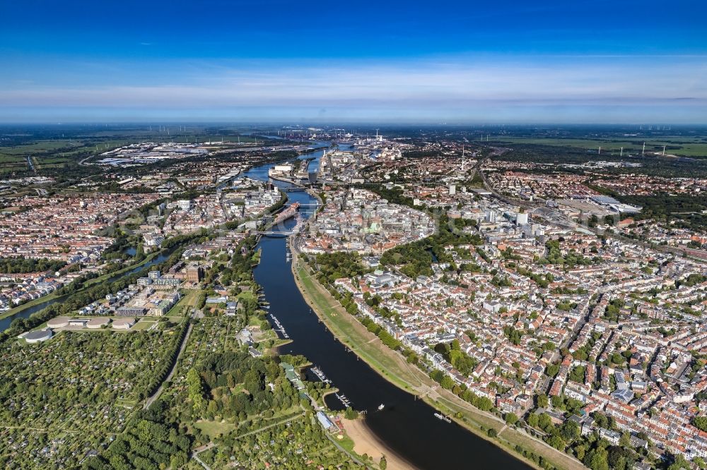 Bremen from above - Riparian zones on the course of the river of the Weser river in the district Steintor in Bremen, Germany