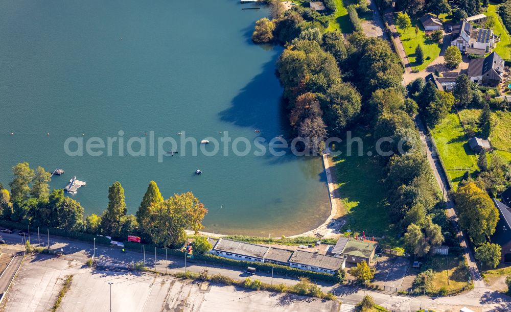 Duisburg from the bird's eye view: Sandy beach areas on the Freibad Grossenbaum on Buscher Strasse in the district Grossenbaum in Duisburg in the state North Rhine-Westphalia, Germany