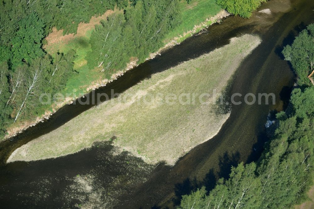 Aerial image Limbach-Oberfrohna - Shore areas exposed by low-water level riverbed of Zwickauer Mulde in Limbach-Oberfrohna in the state of Saxony