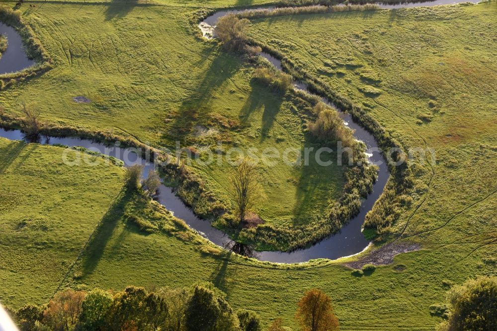 Aerial image Krewelin - Curved loop of the riparian zones on the course of the river Havel in Krewelin in the state Brandenburg, Germany