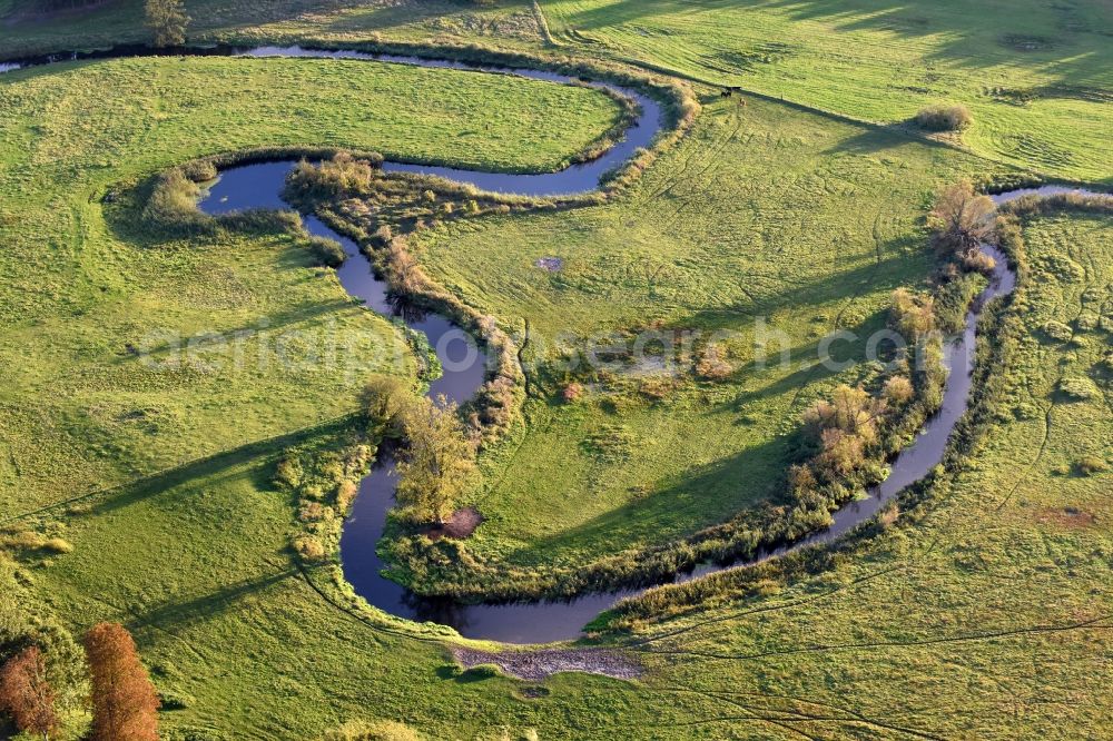 Aerial photograph Krewelin - Curved loop of the riparian zones on the course of the river Havel in Krewelin in the state Brandenburg, Germany