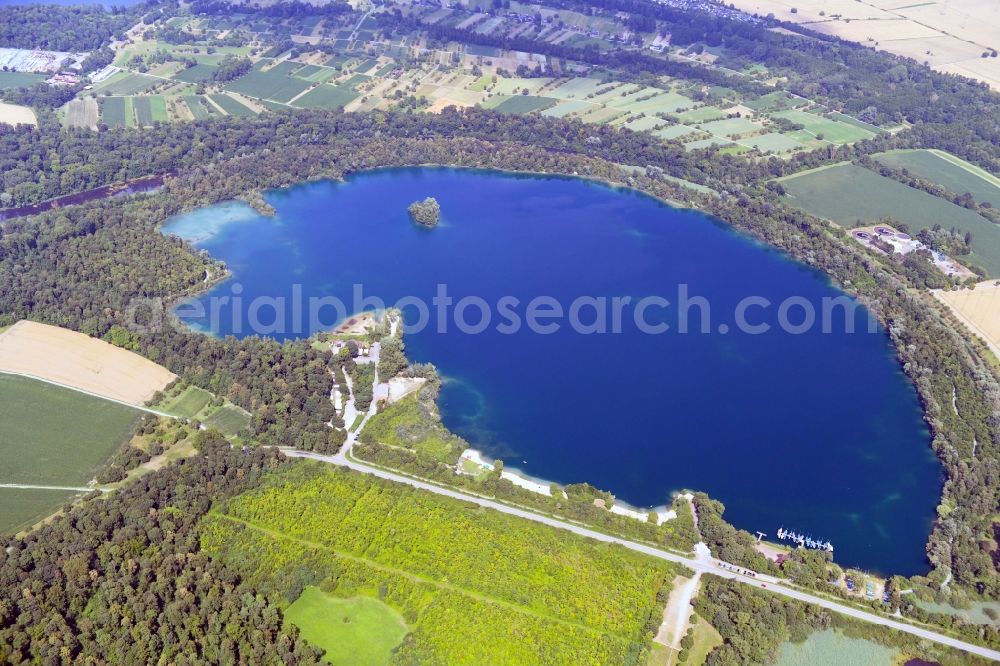 Eggenstein-Leopoldshafen from above - Riparian areas on the lake area of Kiesgrube Eggenstein-Leopoldshafen in Eggenstein-Leopoldshafen in the state Baden-Wuerttemberg, Germany