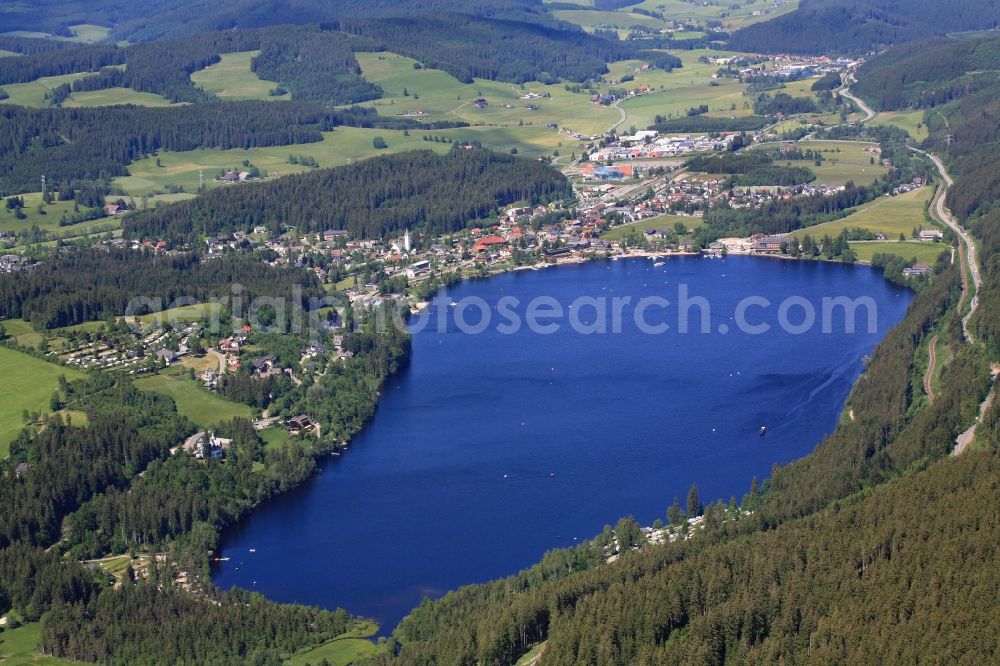 Titisee-Neustadt from the bird's eye view: General view of the Titisee in the Black Forest in Baden - Wuerttemberg with the town of Titisee. The lake is in the countryside of the southern Black Forest